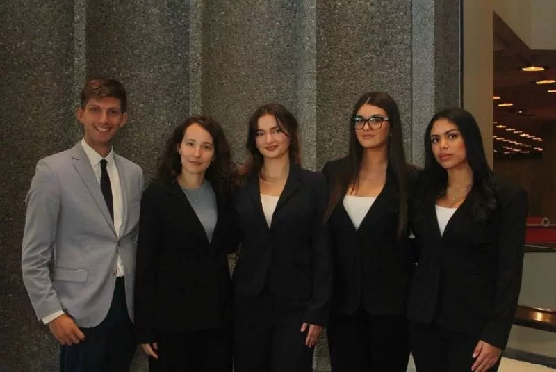 À l’UQO, une nouvelle équipe prend les rênes du débat juridique