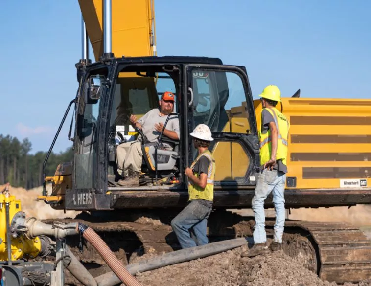 Heavy Equipment Association Urges Swift Resolution