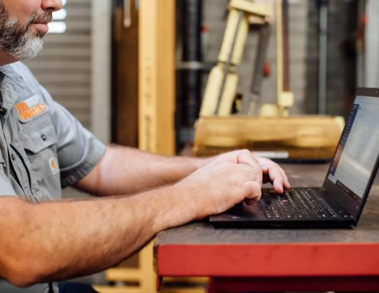 Fleetio intègre l'IA Service Advisor pour accélérer les réparations